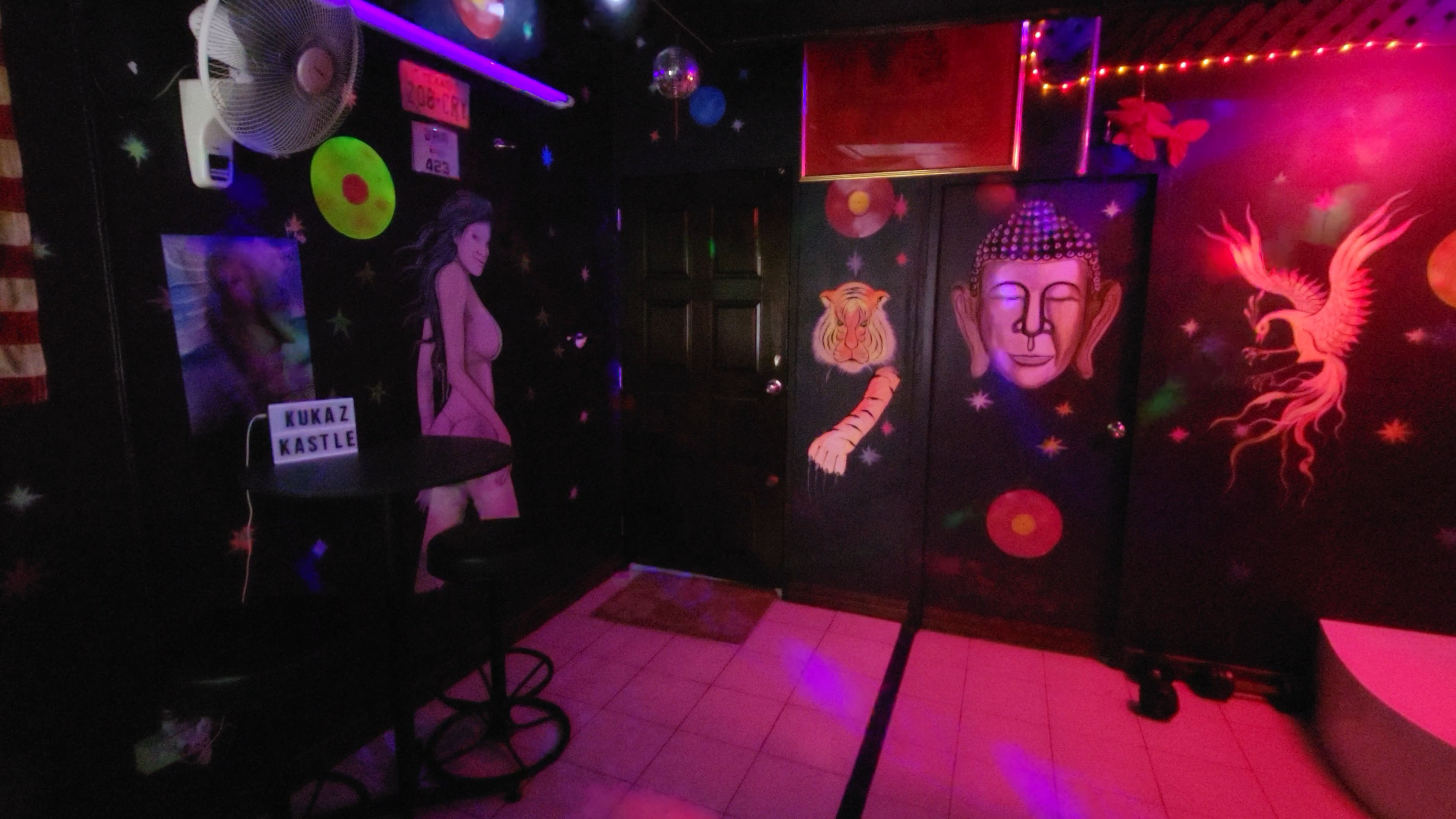 Gogo bar (old School) with Pole